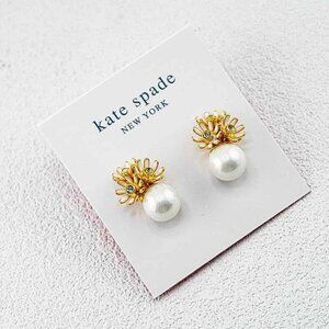 Kate Spade Daisy Stud Earrings